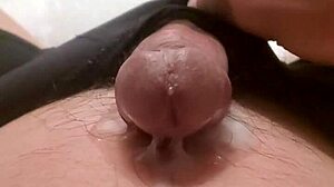 Detailed Gay Handjob Massage Leading To Semen Flowing Like Rain