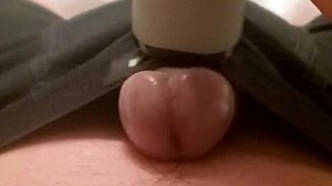 Detailed Gay Handjob Massage Leading To Semen Flowing Like Rain