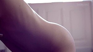 i'm a cute amateu, craving climax with my toys. so turned on!