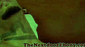 Cucající gay ebony chlapi se oddávají syrovému análu