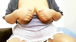 girl says come see my indian boobs