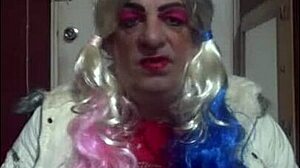 Shy bisexual crossdresser shares pissing fetish journey
