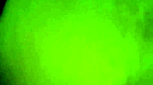 le gusta en cuatro y que se lo ponga hasta el fondo