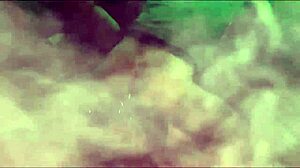 uma festa a tres com doces travessuras gay no halloween