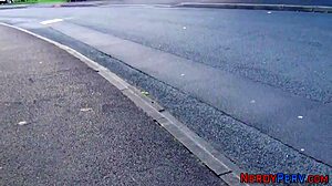 Tricked amateur gives nerd his first blowjob and facial