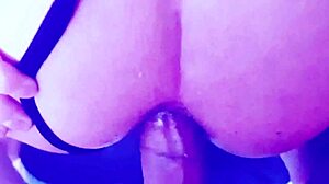 amateur teen chick seduces guy for casual encounter