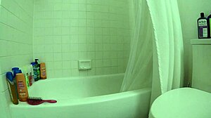 Angel lover shower main 1