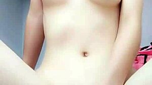 Bold Asian Babe Masturbates Intensely