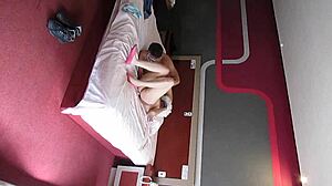 i use dildo on my pussy, tio licks me wet