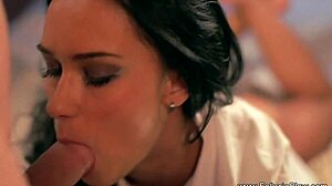 I lust for that cumshot on my face after blowjob