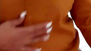 Twerking Latina With Big Ass Feels So Sexy