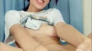 telari loves cumming from anal but hates the pain in her tight asshole