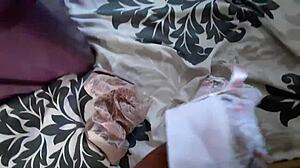 Mi cuñada shows off her big ass and tits