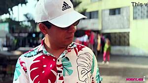 Latina Roxy Hot Pays Mototaxista With Shaved Pussy In Market Taxi