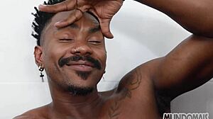 Fizeram Mil Planos pro Carnaval e Acabaram Fodendo em Casa