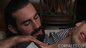 Hot daddy jaxton wheeler fucks little sam truitt doggystyle