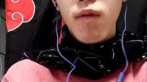 asian gay japanese guys chatting 😏