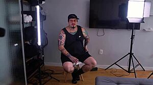 Watch the huge ass actress get anal fucked behind the scenes!