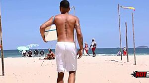 Mamando A Piroca Do Vendedor De Picolé Que Conheci Na Praia