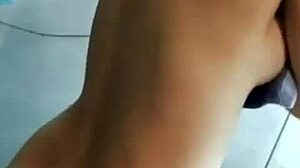 E Trang Nguyễn Bigo Caught Bare While Bathing on Web Chat