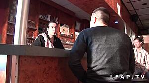 jeune brunette francaise enjoys double penetration in a libertin club