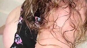 Lil-ryda thick ass riding her favorite toy