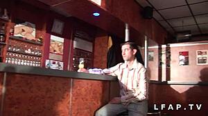 jeune brunette francaise enjoys double penetration in a libertin club