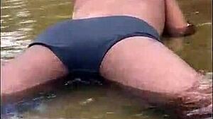 Flodbad fører til varm knepning?