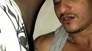 neg�o da zona oeste socou a pica preta na minha boca at� dar leite