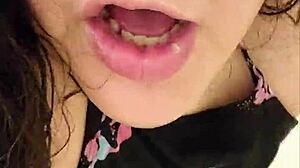 Lil-ryda thick ass riding her favorite toy