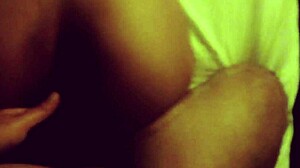 Haciendo Chillar A Mi Puta