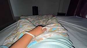 Me Encanta Meterme Los Dedos En La Mañana Antes De Irme A La Universidad