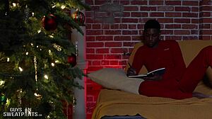 Muscular Bodybuilder Gives Blowjob Before Bareback Creampie On Christmas