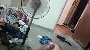 Transka vášnivě cucá velký kurac