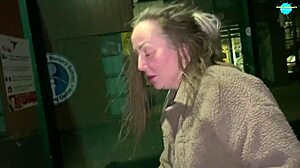 Cracky forgets she has objects in her pussy