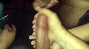 Mamei e dei para tres dotados no cinema porno