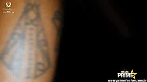 Morena gostosa joins a lively group gangbang with brunette banging