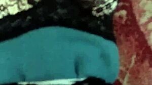 estrenando la lenceria usada que me regalo mi tia