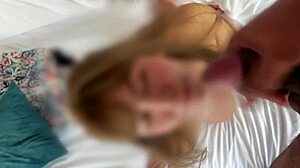 Gairah Gila Saat Dia Dipukul dan Dikrim di Mulut