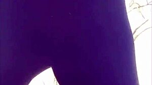 رقص وهز مؤخرتي الكبيرة عليك الآن