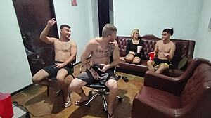 Era S� Pra Jogar Um V�deo Game No Final Geral Fodeu Na Resenha