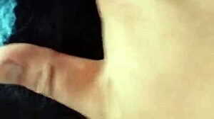 estrenando la lenceria usada que me regalo mi tia