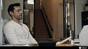 Ayah tiri beku dia dan kongkek sampai orgasme liar