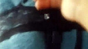 estrenando la lenceria usada que me regalo mi tia