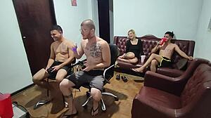 Era S� Pra Jogar Um V�deo Game No Final Geral Fodeu Na Resenha