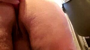 Chubby woman feels toy-induced pussy ecstasy