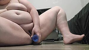 Whitecleverbbw Indulges in Solo Masturbation Session