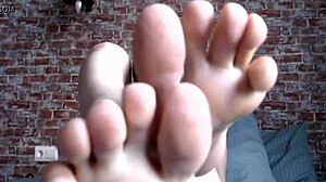 blonde skinny teen amateur webcam solo show