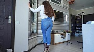 stepmom taunts with stunning ass in seamless pantyhose