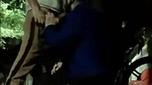 i'm exibiting my cock outdoor